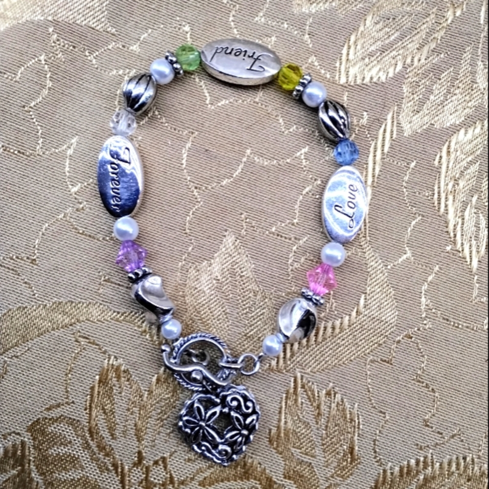 Friend, Forever, Love Bracelet w/ Dangle Heart & Toggle Closure Silver Tone